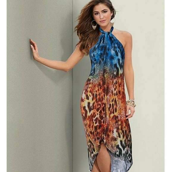 VENUS Dresses & Skirts - ISO!!! Venus waterfall Maxi in Medium!!